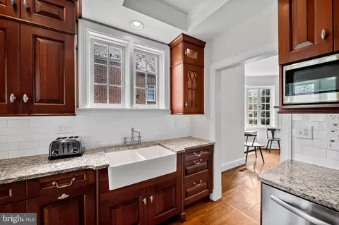 Kitchen - 328 Tunbridge Rd, Baltimore, MD 21212 photo 1 of 8