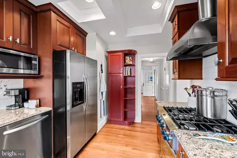 Kitchen - 328 Tunbridge Rd, Baltimore, MD 21212 photo 8 of 8