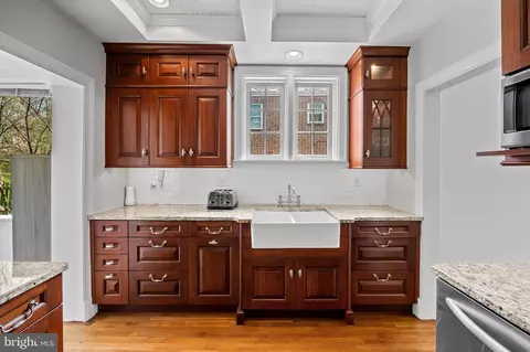 Kitchen - 328 Tunbridge Rd, Baltimore, MD 21212 photo 5 of 8