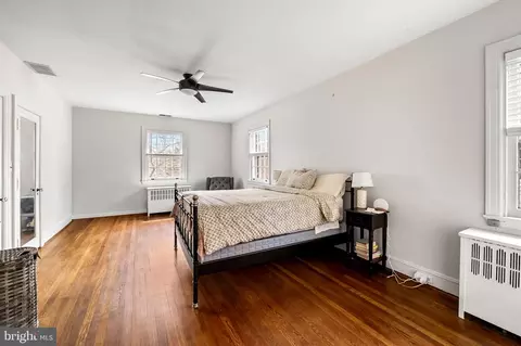 Bedroom - 328 Tunbridge Rd, Baltimore, MD 21212 photo 5 of 7