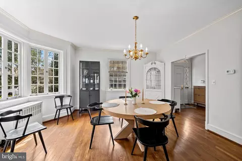 Dining - 328 Tunbridge Rd, Baltimore, MD 21212 photo 1 of 3