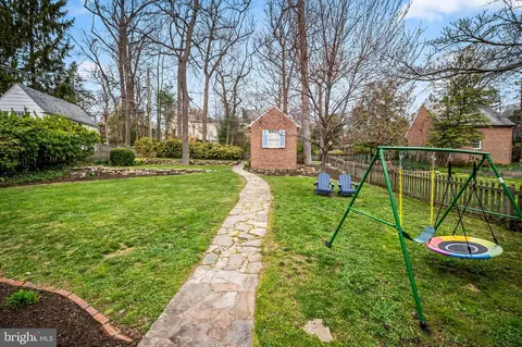 Exterior - 328 Tunbridge Rd, Baltimore, MD 21212 photo 7 of 19