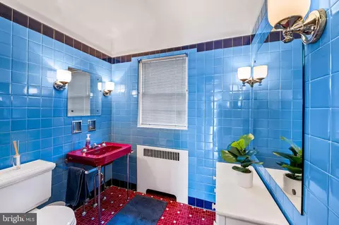 Bath - 328 Tunbridge Rd, Baltimore, MD 21212 photo 1 of 4