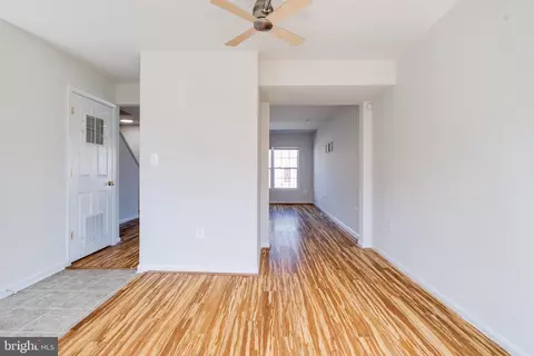Living - 607 Gold St, Baltimore, MD 21217 photo 12 of 13