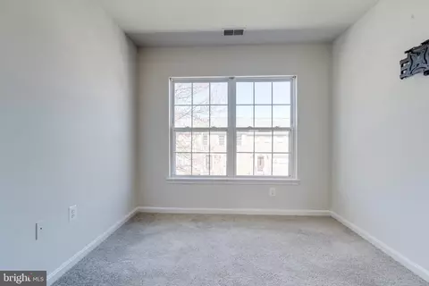 Bedroom - 607 Gold St, Baltimore, MD 21217 photo 7 of 14