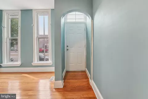 Entry Way - 2140 Wilkens Ave, Baltimore, MD 21223 photo 1 of 4