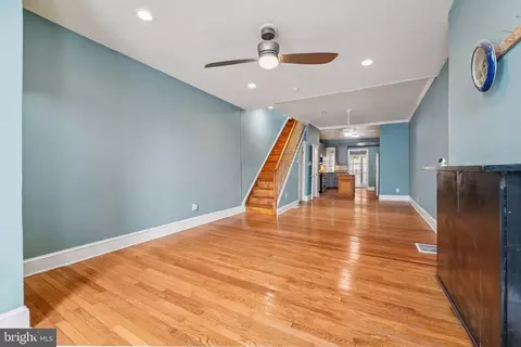 Entry Way - 2140 Wilkens Ave, Baltimore, MD 21223 photo 2 of 4