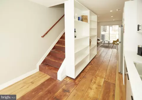 Entry Way - 1404 Lemmon St, Baltimore, MD 21223 photo 1 of 8