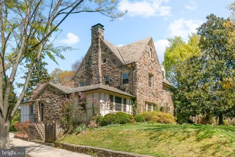 Exterior - 2 E Highfield Rd, Baltimore, MD 21218 photo 2 of 5
