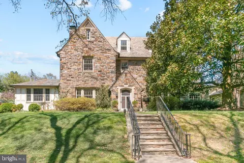 2 E Highfield Rd, Baltimore, MD 21218