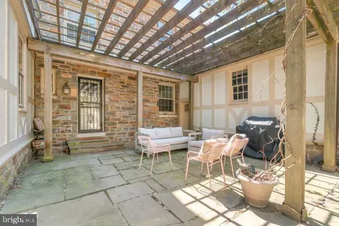 Exterior - 2 E Highfield Rd, Baltimore, MD 21218 photo 3 of 5