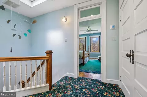 Entry Way - 335 Warren Ave, Baltimore, MD 21230 photo 6 of 7