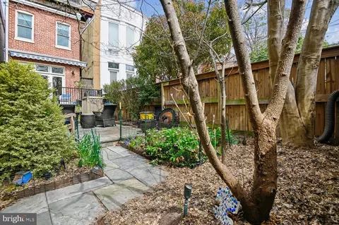 Exterior - 335 Warren Ave, Baltimore, MD 21230 photo 7 of 9