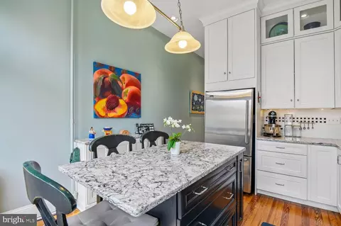 Kitchen - 335 Warren Ave, Baltimore, MD 21230 photo 4 of 5