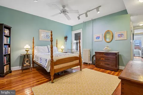 Bedroom - 335 Warren Ave, Baltimore, MD 21230 photo 2 of 6