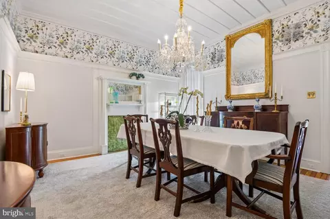 Dining - 335 Warren Ave, Baltimore, MD 21230 photo 3 of 3