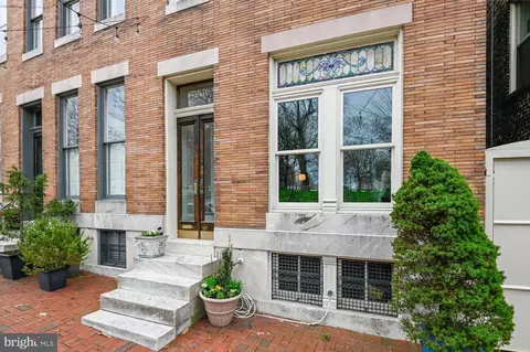 Exterior - 335 Warren Ave, Baltimore, MD 21230 photo 2 of 9