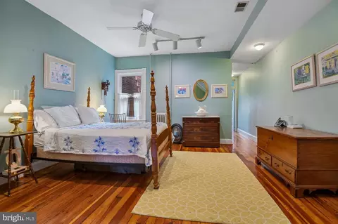 Bedroom - 335 Warren Ave, Baltimore, MD 21230 photo 1 of 6