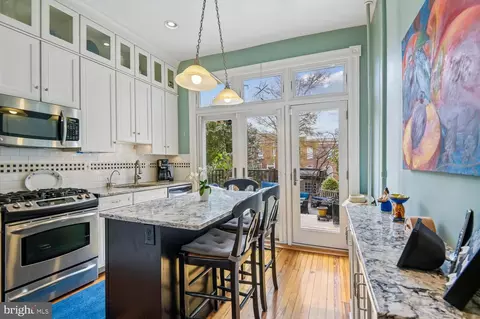 Kitchen - 335 Warren Ave, Baltimore, MD 21230 photo 1 of 5