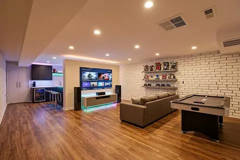 Living - 1602 N Bond St, Baltimore, MD 21213 photo 2 of 2