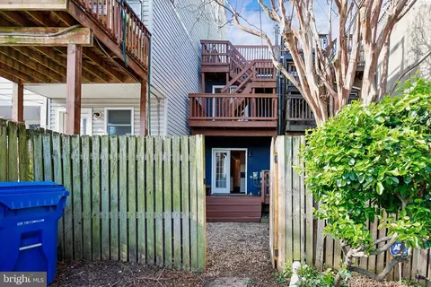 Exterior - 716 E Fort Ave, Baltimore, MD 21230 photo 6 of 11