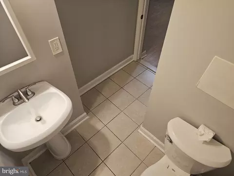 4715 Williston St, Baltimore, MD 21229 photo 18