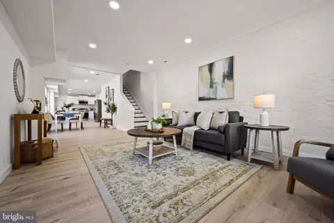 1118 S Carey St, Baltimore, MD 21223