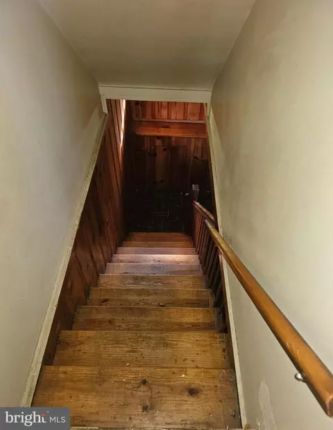 Entry Way - 4728 Williston St, Baltimore, MD 21229 photo 3 of 3