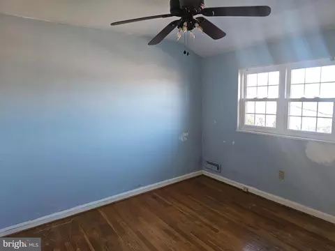Bedroom - 4728 Williston St, Baltimore, MD 21229 photo 1 of 2