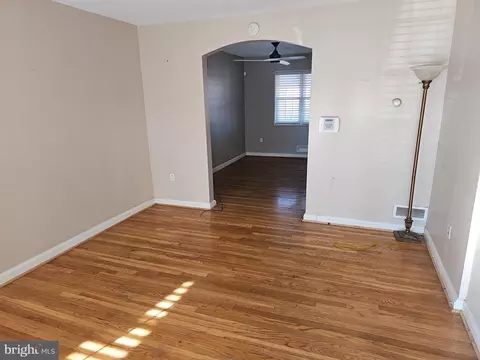 Living - 4728 Williston St, Baltimore, MD 21229 photo 1 of 3