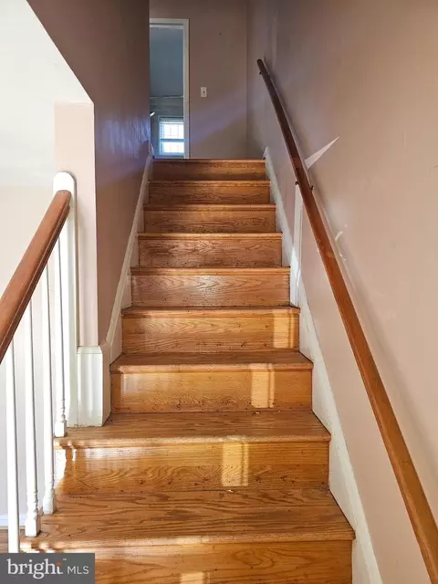 Entry Way - 4728 Williston St, Baltimore, MD 21229 photo 1 of 3