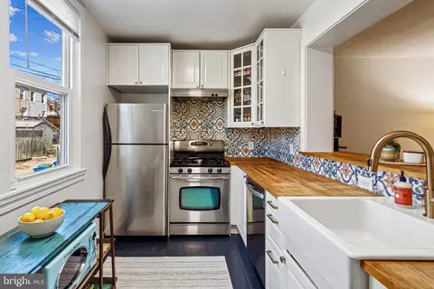 Kitchen - 3124 Chestnut Ave, Baltimore, MD 21211 photo 1 of 2