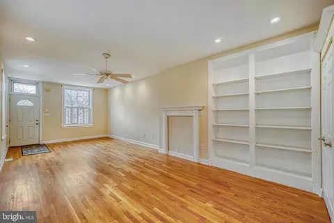 Living - 210 E Randall St, Baltimore, MD 21230 photo 1 of 4