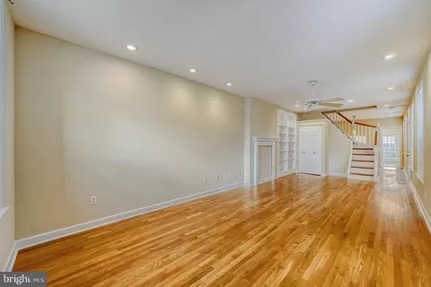 Living - 210 E Randall St, Baltimore, MD 21230 photo 2 of 4