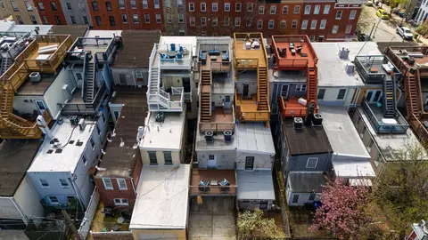 View/Area - 2010 E Lombard St, Baltimore, MD 21231 photo 5 of 8