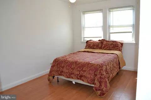 Bedroom - 5153 Frederick Ave, Baltimore, MD 21229 photo 3 of 3