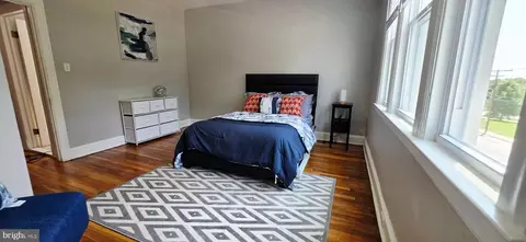 Bedroom - 4128 Parkside Dr, Baltimore, MD 21206 photo 7 of 8