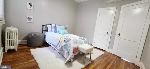 Bedroom - 4128 Parkside Dr, Baltimore, MD 21206 photo 2 of 8