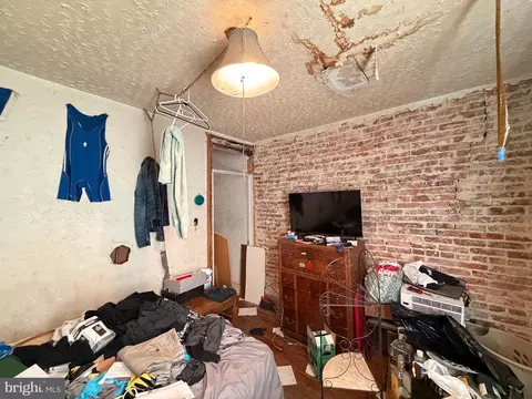 Bedroom - 421 E 28th St, Baltimore, MD 21218 photo 2 of 5