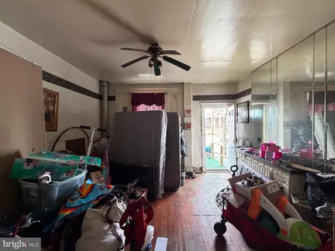 Entry Way - 421 E 28th St, Baltimore, MD 21218 photo 2 of 11