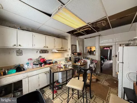 Kitchen - 421 E 28th St, Baltimore, MD 21218 photo 2 of 3