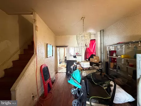 Entry Way - 421 E 28th St, Baltimore, MD 21218 photo 3 of 11