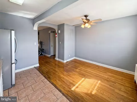 Living - 2709 E Hoffman St, Baltimore, MD 21213 photo 4 of 5
