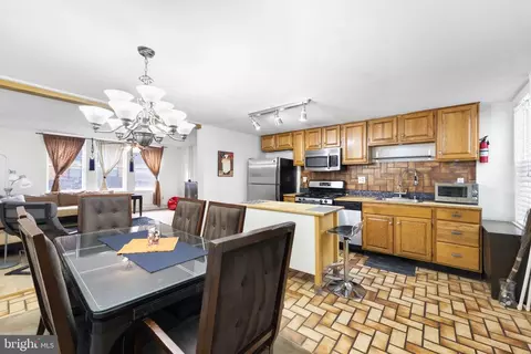 Dining - 1616 Eastern Ave, Baltimore, MD 21231 photo 1 of 3