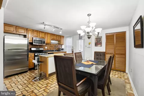 Dining - 1616 Eastern Ave, Baltimore, MD 21231 photo 2 of 3