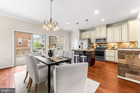 Dining - 840 Oldham St, Baltimore, MD 21224 photo 2 of 4