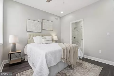 Bedroom - 1708 E Federal St, Baltimore, MD 21213 photo 2 of 5