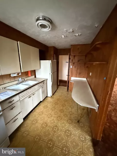 Kitchen - 2713 Glen Ave, Baltimore, MD 21215 photo 1 of 1