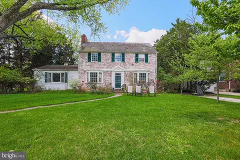 3310 Labyrinth Rd, Baltimore, MD 21215