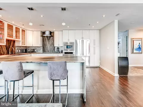 10 E Lee St #2402, Baltimore, MD 21202 photo 9